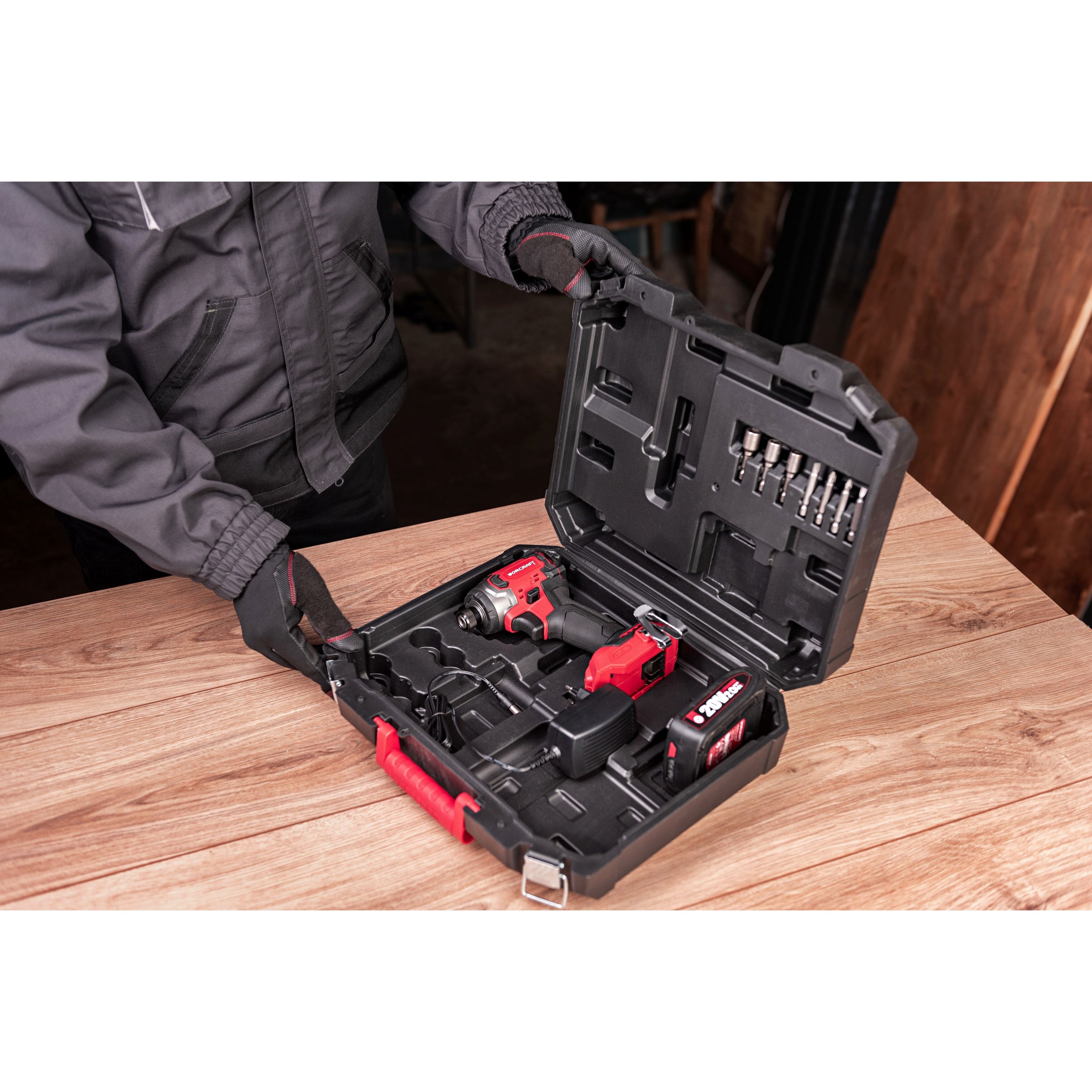 Li-ion bezsuku bezvadu triecienatslēga 1/4'' HEX WORCRAFT 20V (BMC) 2,0 Ah