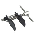 03-1196 Bremžu cilindra virzuļa saspiešanas instruments
