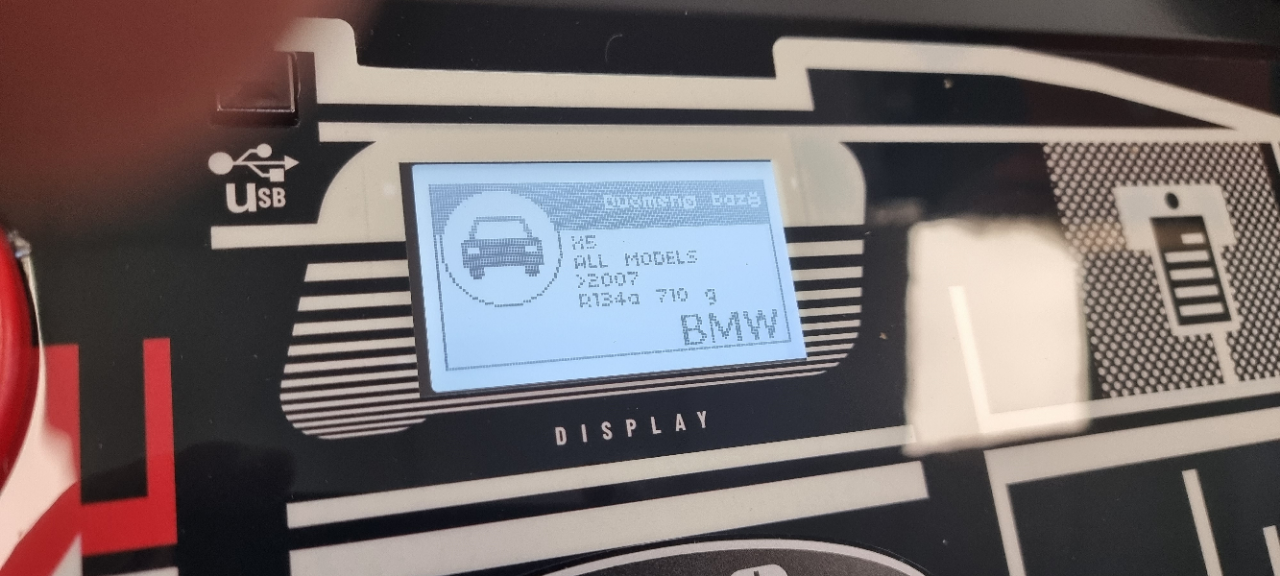 Automātiska gaisa kondicionieru uzpildes stacija RR351