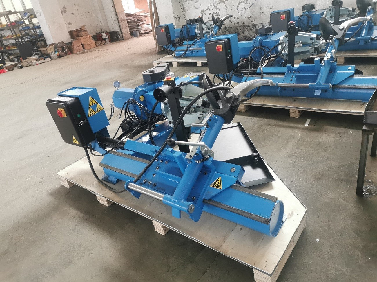 ATC26 TRUCK montāžas iekārta kravas automašīnām līdz 26 collām ATLANTIC