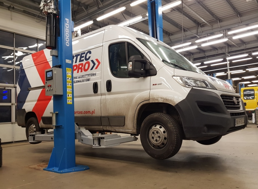 2 statņu pacēlājs 8000 kg Nortec Pro/400V