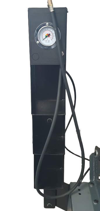 Footsystem+ ar kāju darbināms riepu piepūtējs ar 3 plauktiem