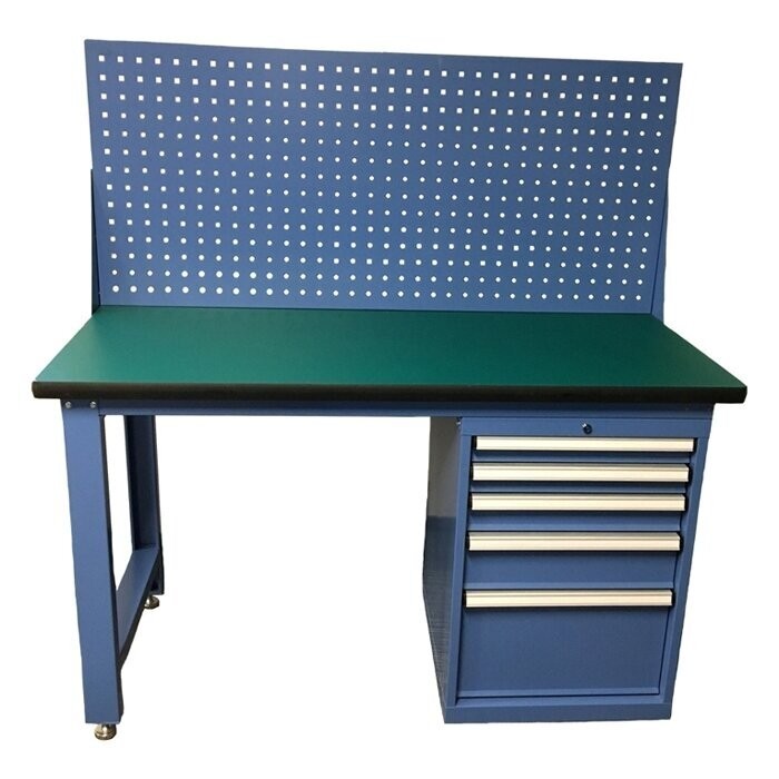 Darbagalds ar skapi - 5 atvilktnes un statīvu