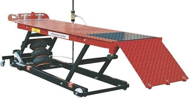 Pneimatiskais motocikla pacēlājs - 400 kg