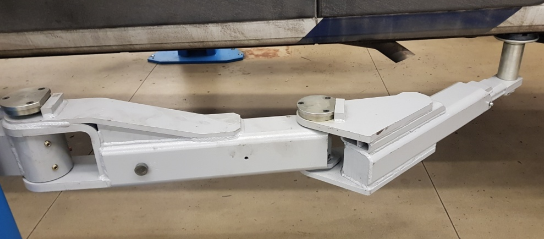 2 statņu pacēlājs 8000 kg Nortec Pro/400V