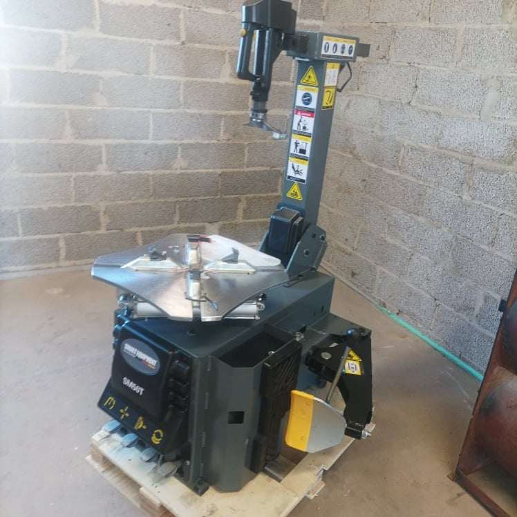 SM50 Riteņu montāžas mašīna, automātiska, 24"/2 ātrumi, VIEDĀ IEKĀRTA