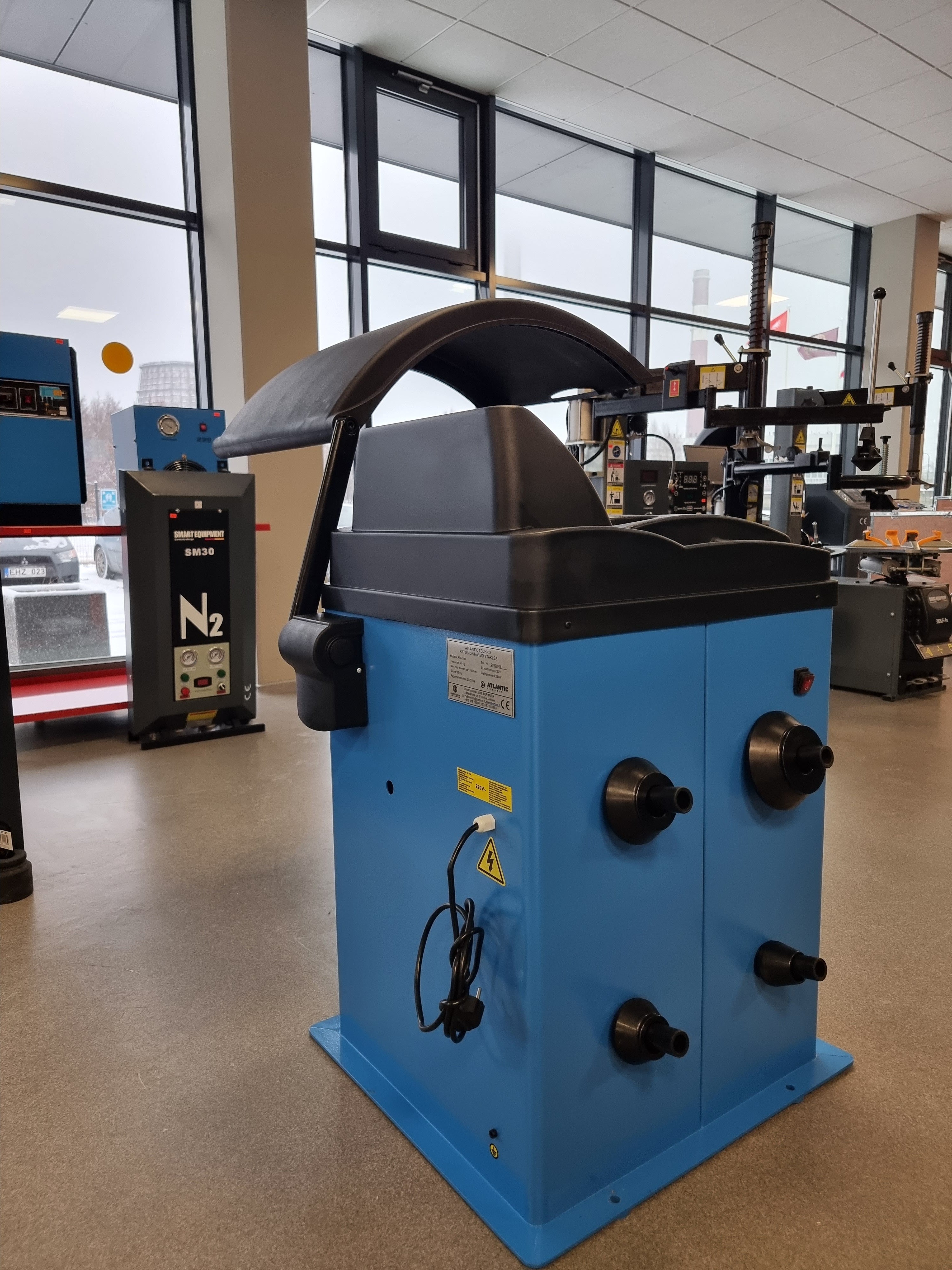ATB-100 riteņu balansēšanas iekārta ATLANTIC TECHNIK