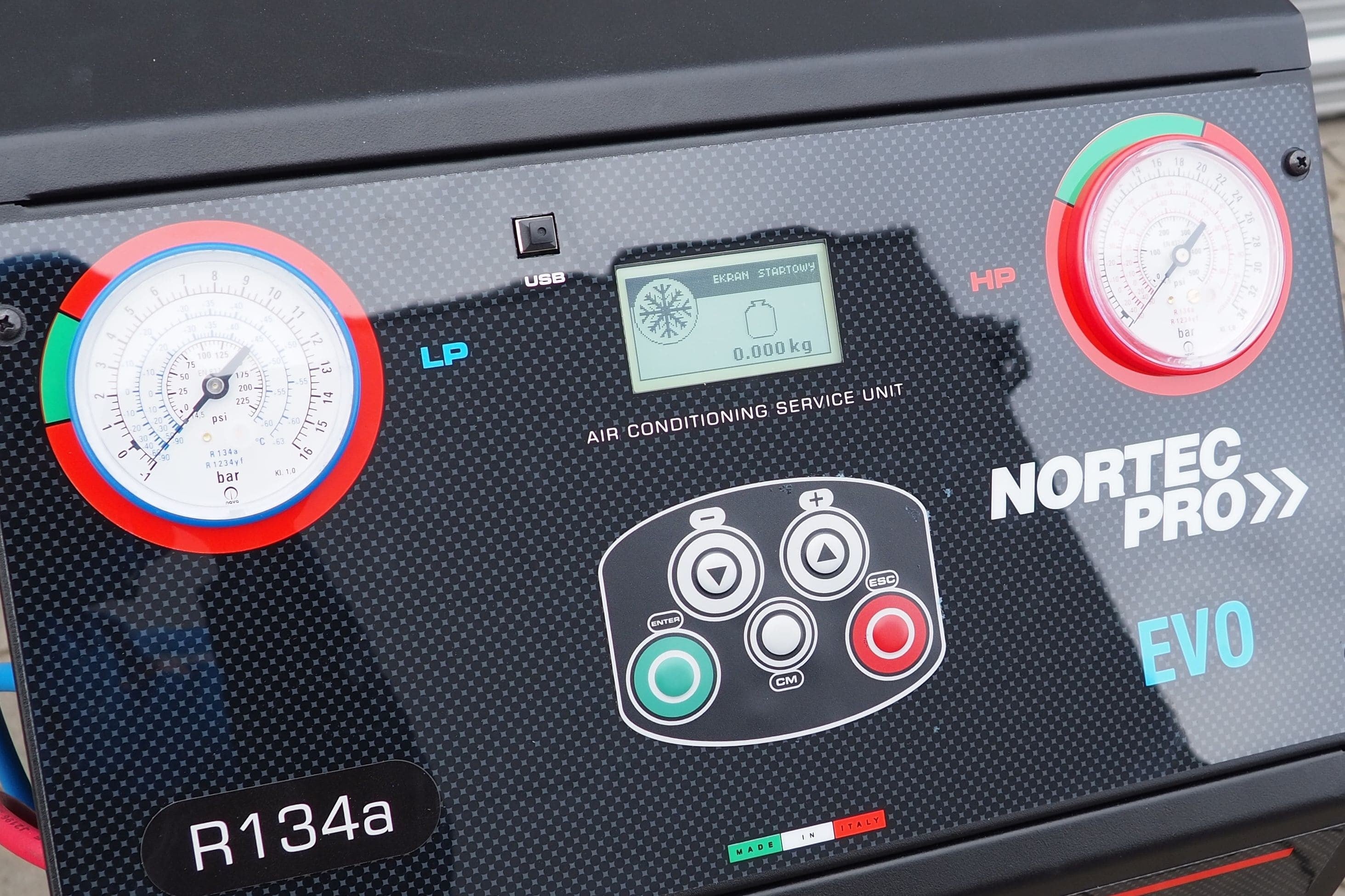 AUTOMĀTISKĀ GAISA KONDICIONIERA UZPILDES STACIJA NORTEC PRO EVO