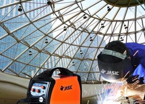 Pusautomātiskā metināšanas iekārta JASIC MIG 200 (N220)