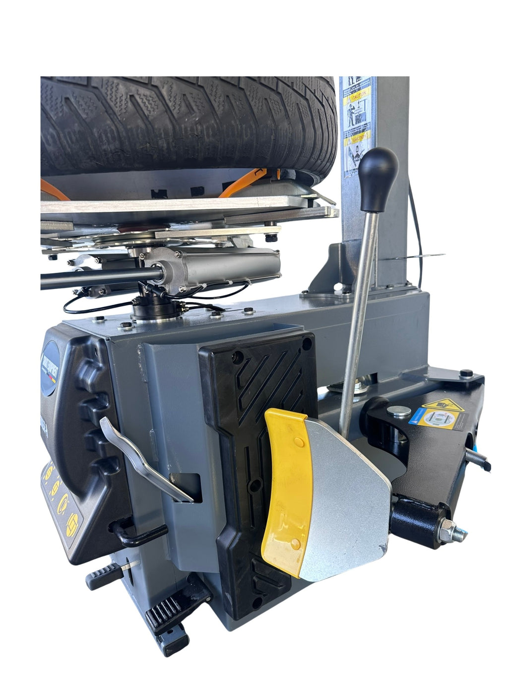 SM26JF PRO riteņu regulēšanas iekārta PRO sērija 24"/220V VIEDĀ IEKĀRTA