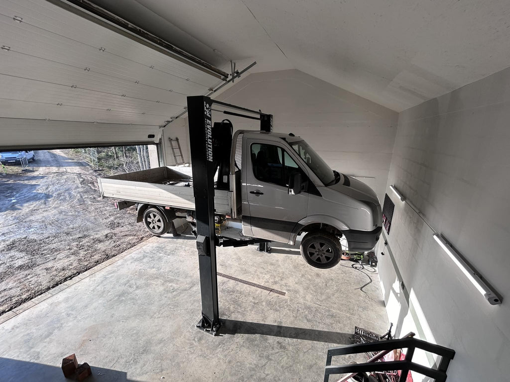 EVO-45DEH 2-statņu pacēlājs 4500kg EVOLUTION/230/400V