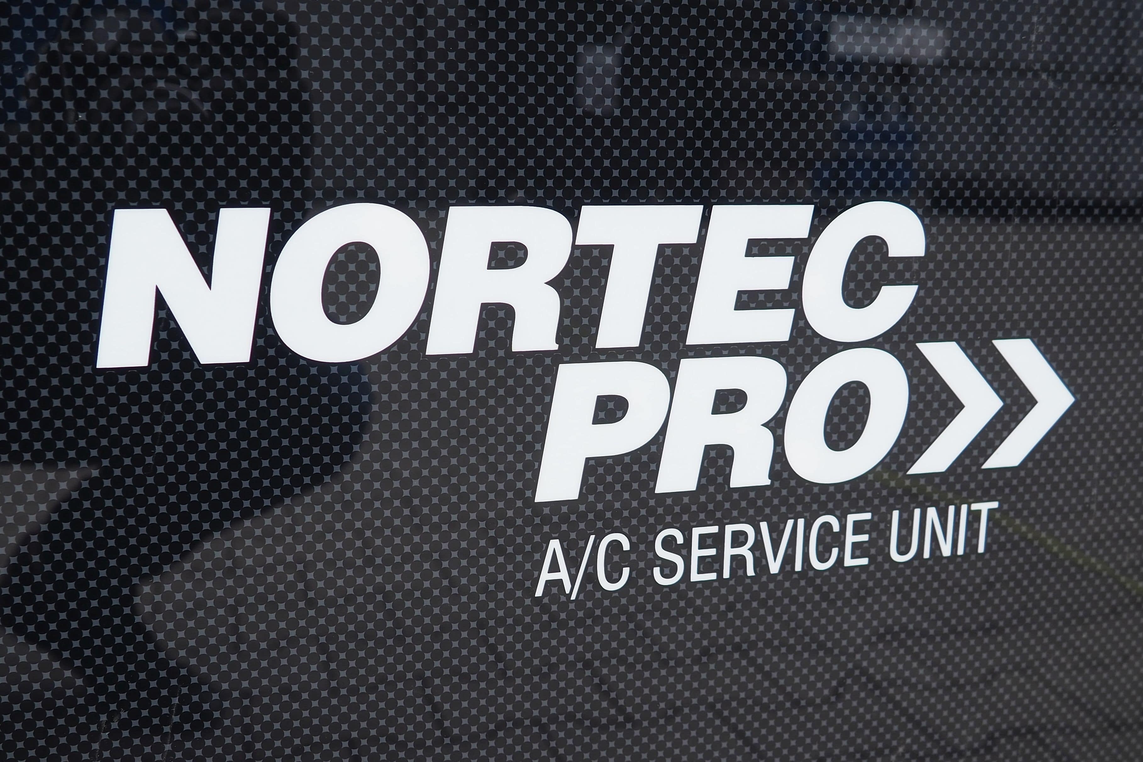 AUTOMĀTISKĀ GAISA KONDICIONIERA UZPILDES STACIJA NORTEC PRO EVO