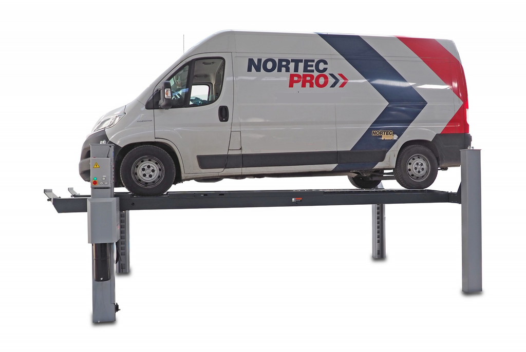 4 statņu pacēlājs 6400 kg pagarinātā versija riteņu savirzes darbiem NORTEC PRO