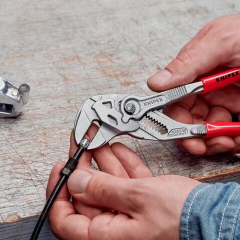 Ūdenssūkņa knaibles-atslēga KNIPEX ar fiksatoru