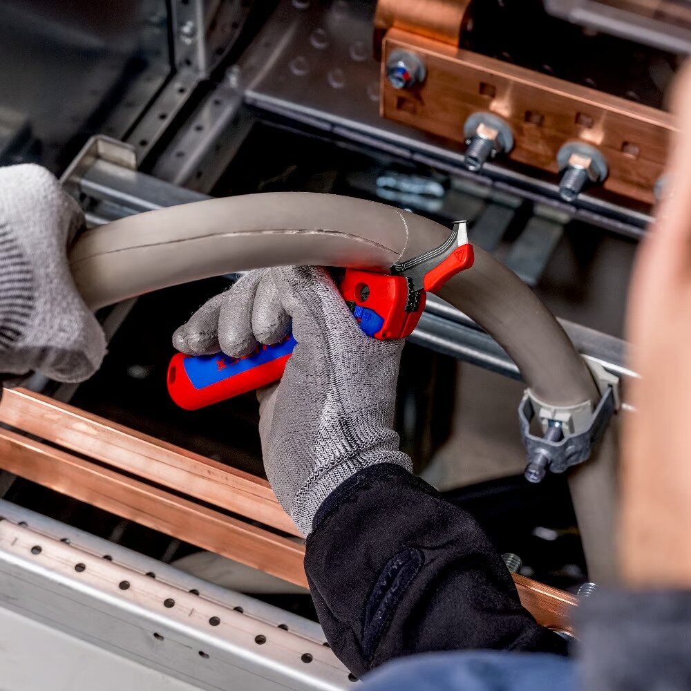 Noņemšanas nazis ar vadotni un sprūdrata atslēgu KNIPEX
